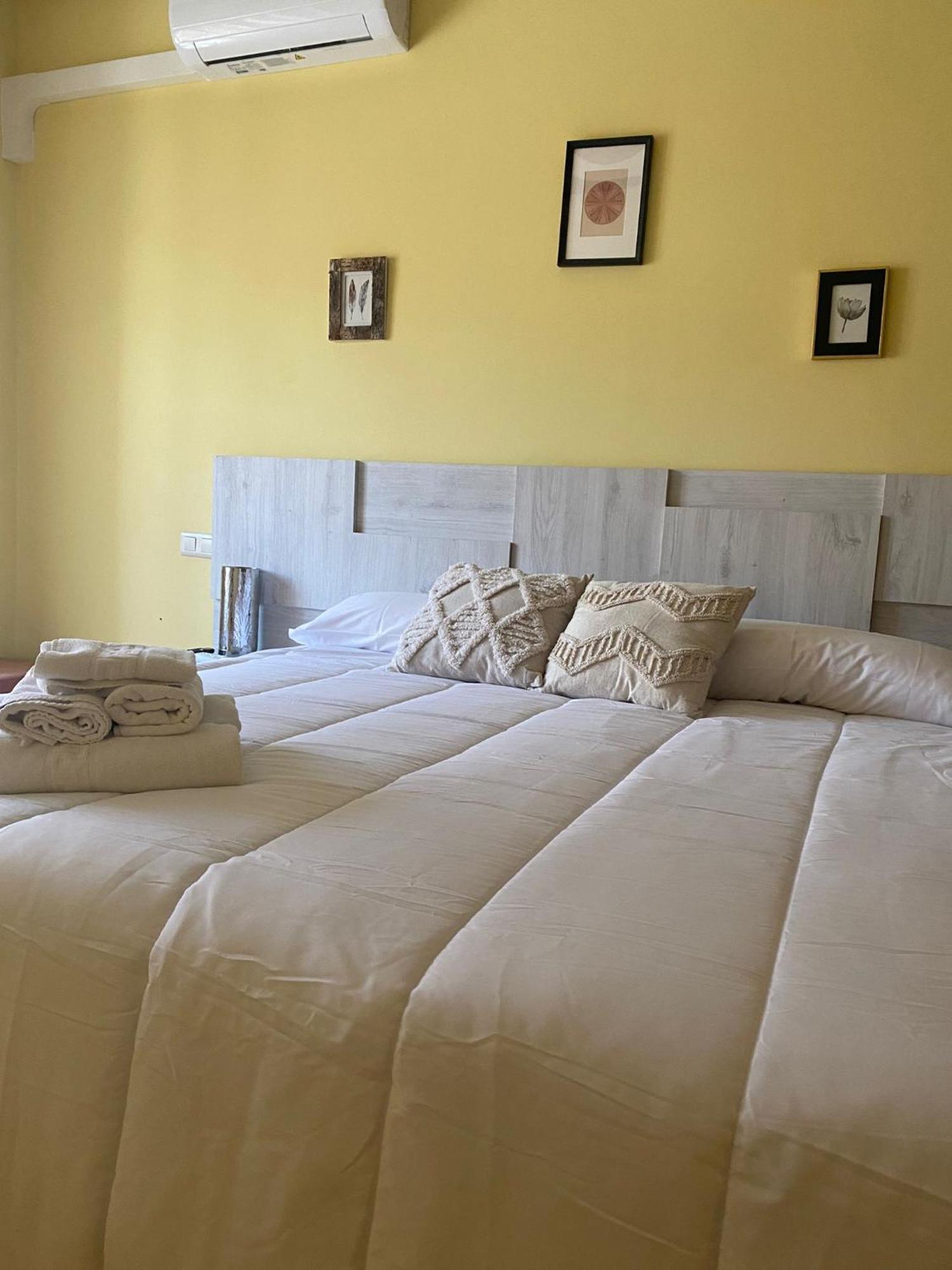 Hotel Restaurante Agapio De Tresnino Quintanilla de Onésimo Zewnętrze zdjęcie