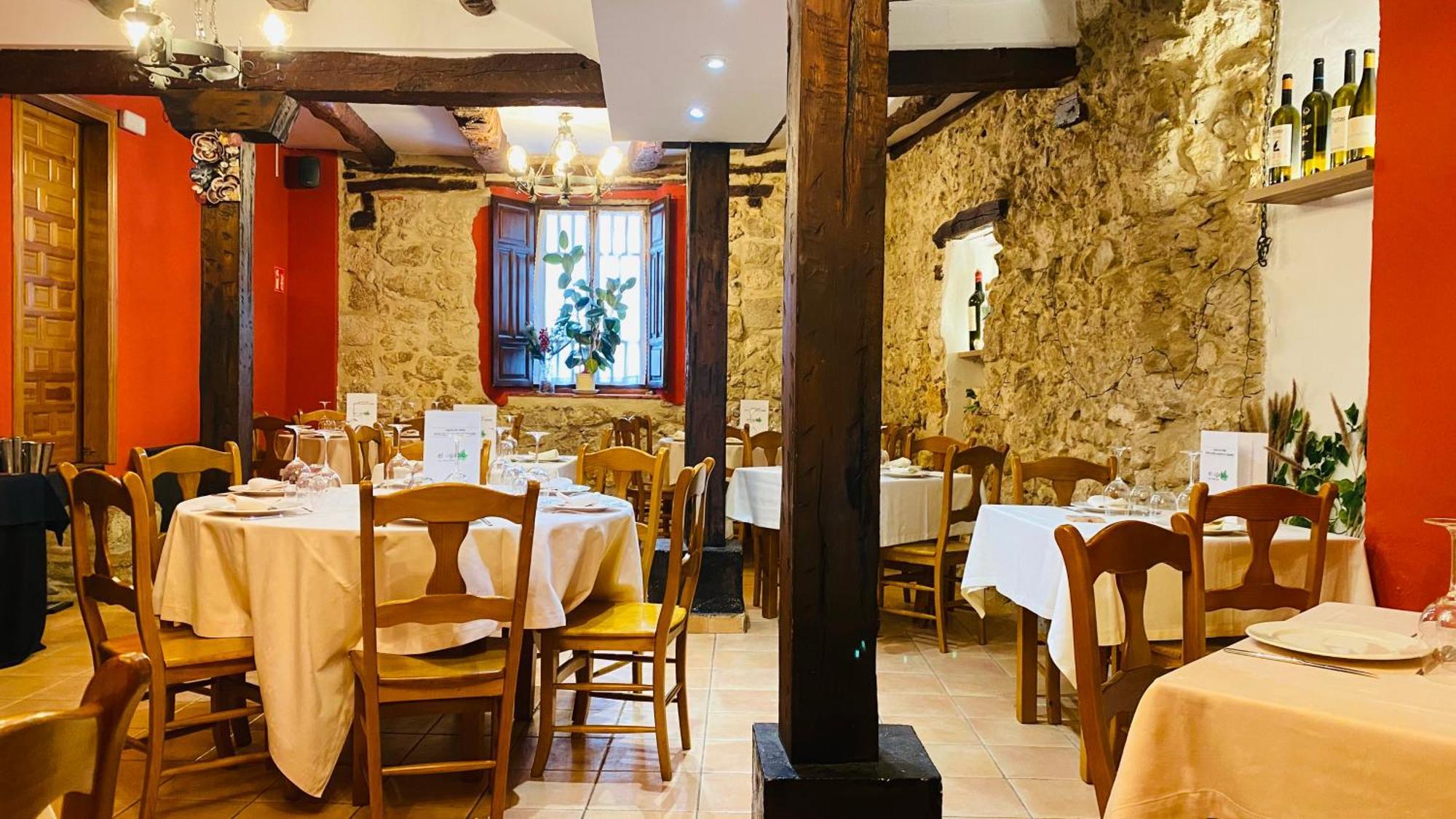 Hotel Restaurante Agapio De Tresnino Quintanilla de Onésimo Zewnętrze zdjęcie