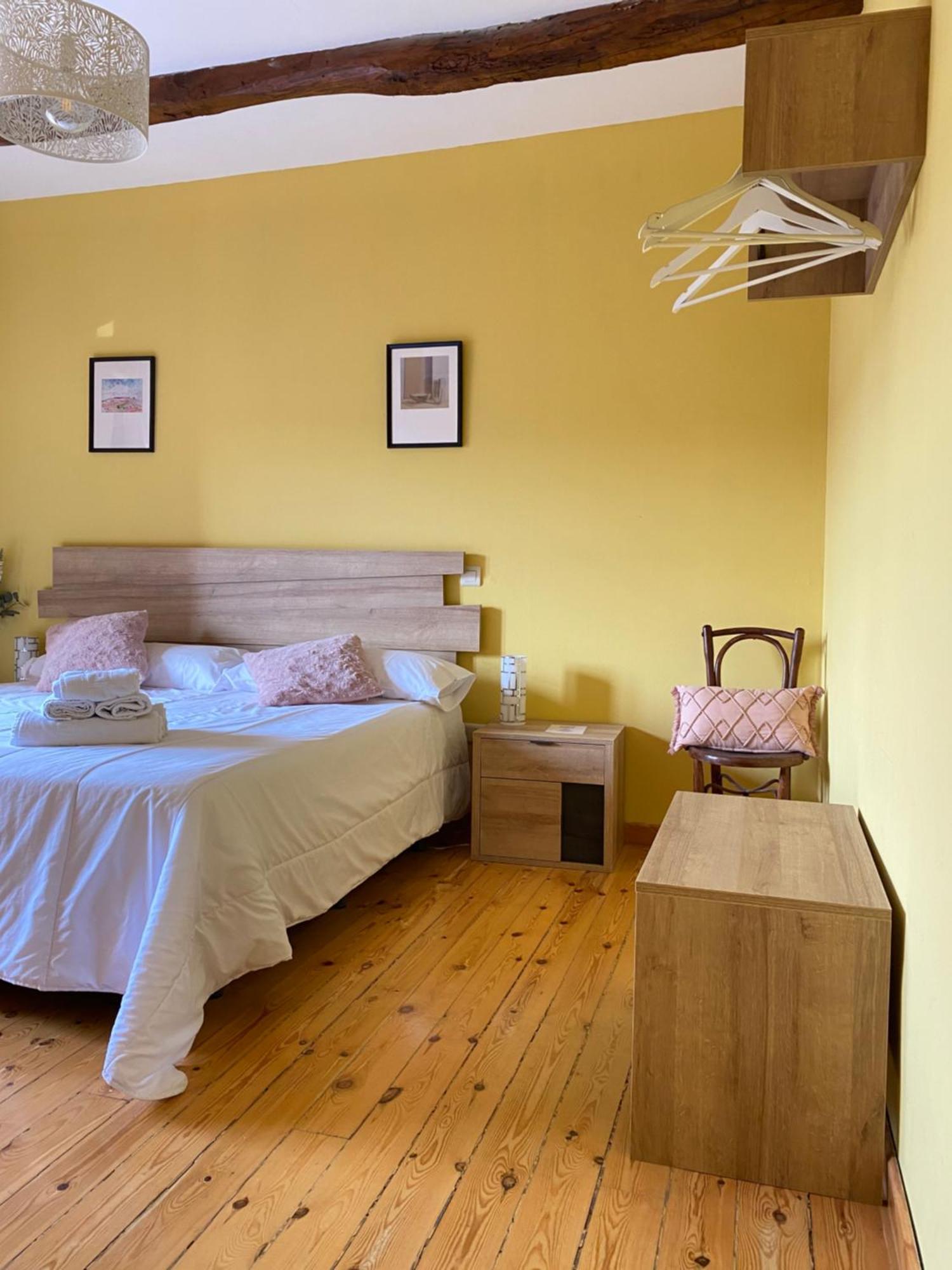 Hotel Restaurante Agapio De Tresnino Quintanilla de Onésimo Zewnętrze zdjęcie