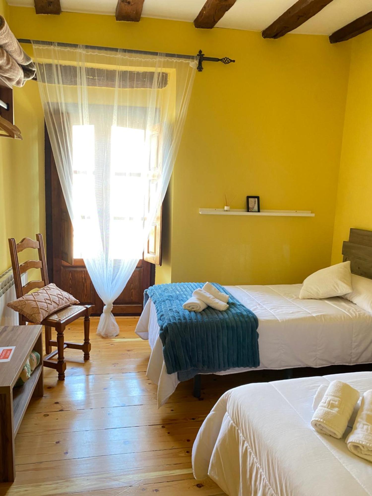 Hotel Restaurante Agapio De Tresnino Quintanilla de Onésimo Zewnętrze zdjęcie